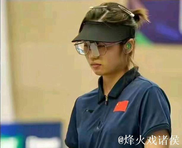 姚千寻再夺双银,四金傍身,中国队破世界纪录 姚千寻再夺双银,四金傍身,中国队破世界纪录